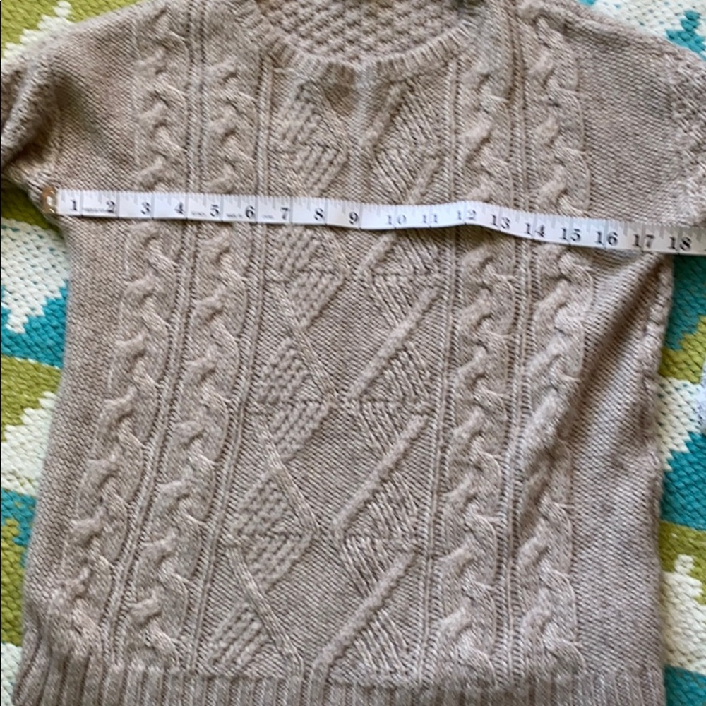 Limited sweater - Picture 4 of 10